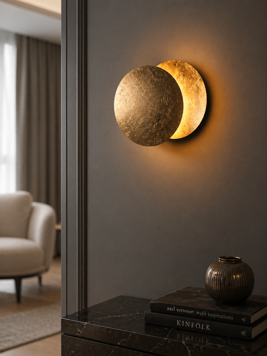 LunaGlow | Elegant Modern Wall Light with Rotating Sconce Design